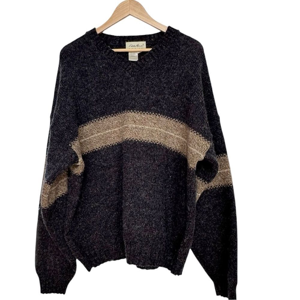 Eddie Bauer Vintage Long Sleeve Gray V-Neck Pullover Wool Blend Sweater. XL.